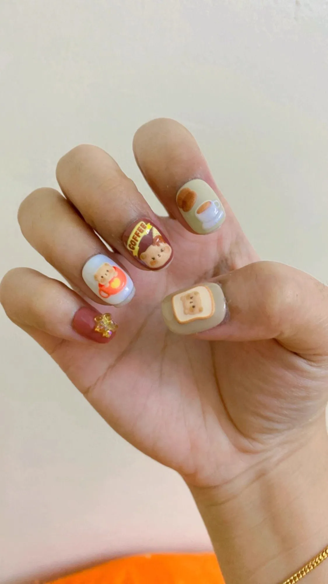 Cute Teddy Bear Short Round Acrylic Nail